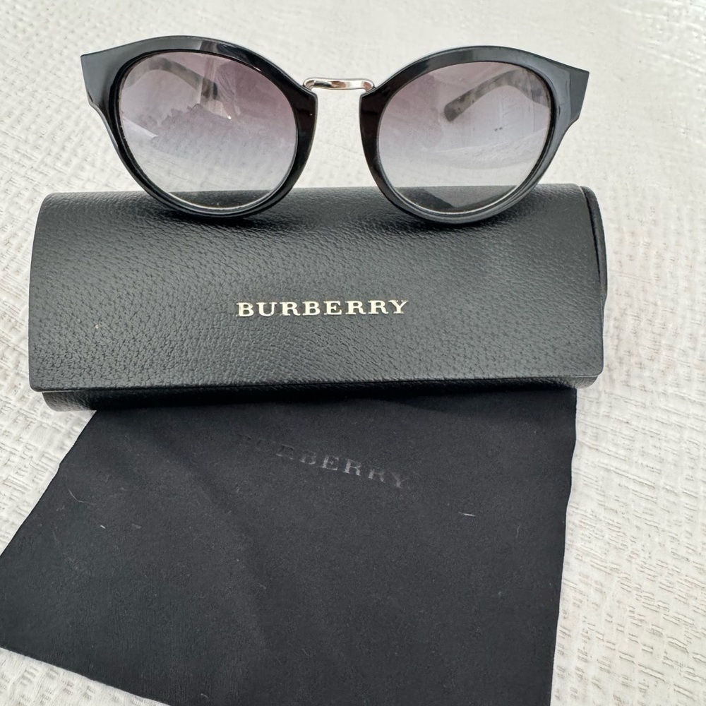 Burberry sunglasses